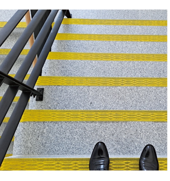 Non-slip natural-stone stairs (catalog p. 9)
